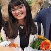 Profesora de inglés para clases de enseñanza básica y media